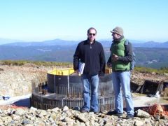 Windkraftanlage Enercon - mit Carlos Guerra, Geschäftsführer Betonwerk Diamantino Jorge  Filho, Lda. (Sertã)